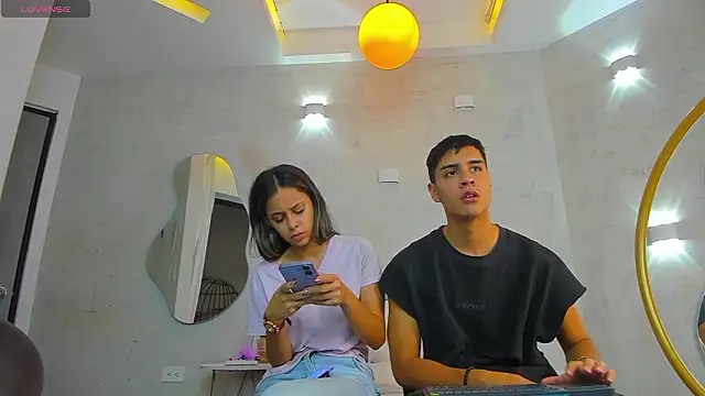 Snapshot of bastian_and_samantha chatting on 18, 2, 2026 bastian and samantha online show from 18, 2, 2026