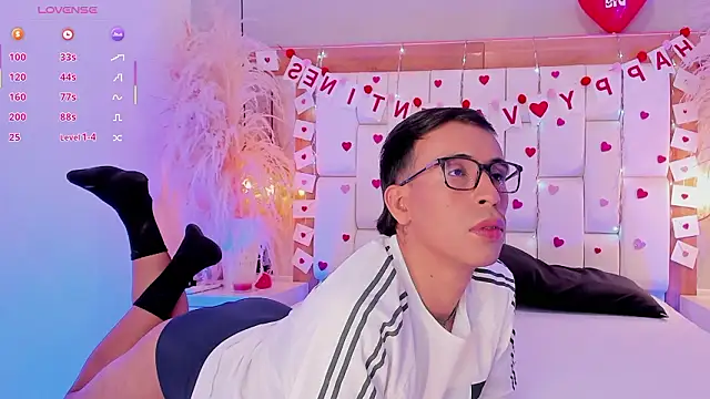 Mr aronnn  online show from 15, 2, 2026