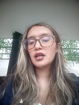Snapshot of Karla-giraldo_1 chatting on 18, 3, 2026 Karla-giraldo 1 online show from 18, 3, 2026