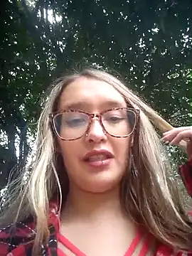 Snapshot of Karla-giraldo_1 chatting on 31, 3, 2026 Karla-giraldo 1 online show from 31, 3, 2026