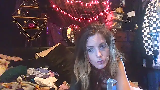 Snapshot of allymoon1369 chatting on 4, 7, 2026 allymoon1369 online show from 4, 7, 2026