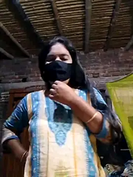 Hot Sweeti online show from 10, 4, 2026