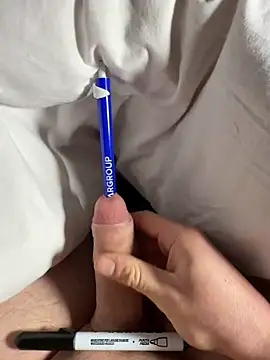 Snapshot of badCecio chatting on 12, 4, 2026 badCecio online show from 12, 4, 2026