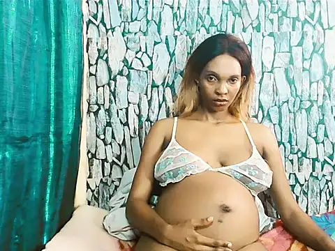 Snapshot of Caramelminxxx1 chatting on 3, 2, 2026 Caramelminxxx1 online show from 3, 2, 2026