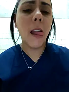 anita1825 online show from 17, 4, 2026