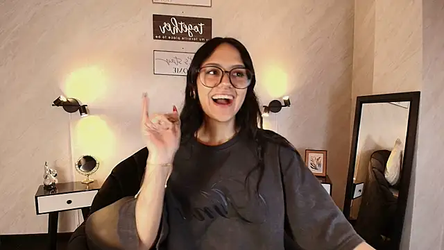 Snapshot of NiccolleHall chatting on 12, 2, 2026 NiccolleHall online show from 12, 2, 2026