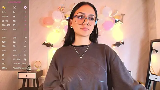 Snapshot of NiccolleHall chatting on 19, 2, 2026 NiccolleHall online show from 19, 2, 2026