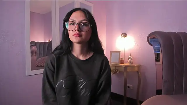 Snapshot of NiccolleHall chatting on 24, 2, 2026 NiccolleHall online show from 24, 2, 2026