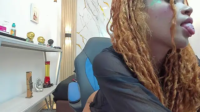 Zoey Taylor07 online show from 14, 3, 2026