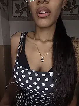 Snapshot of shaily_ji2 chatting on 28, 6, 2026 shaily ji2 online show from 28, 6, 2026