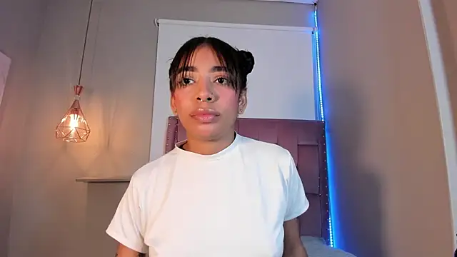 Scarlet Vixen  online show from 4, 4, 2026