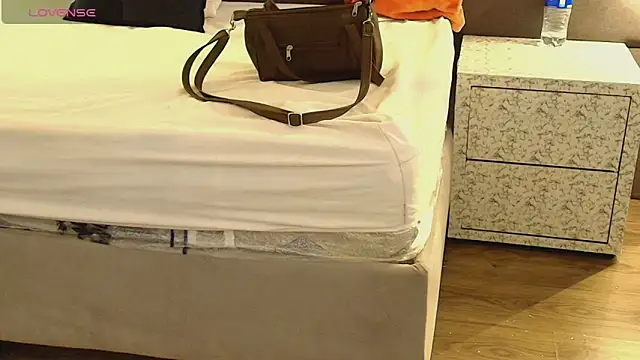 Ambarross  online show from 31, 3, 2026