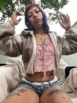 Snapshot of Namii_cute chatting on 19, 2, 2026 Namii cute online show from 19, 2, 2026