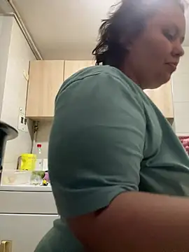 RavenEllieUniverse online show from 11, 2, 2026