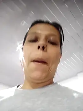 RossyAlvarez online show from 6, 2, 2026