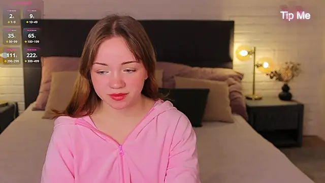 Snapshot of Kiss_Moon chatting on 5, 2, 2026 Kiss Moon online show from 5, 2, 2026