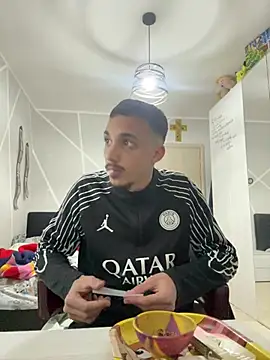 Snapshot of piccolo2002 chatting on 7, 3, 2026 piccolo2002 online show from 7, 3, 2026