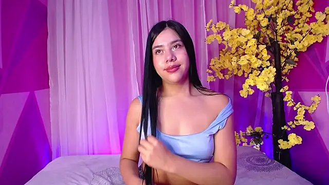 Snapshot of Lory_Bonny chatting on 13, 2, 2026 Lory Bonny online show from 13, 2, 2026