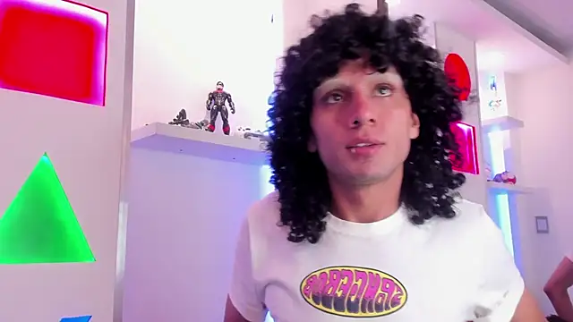 Snapshot of 4L3JX chatting on 19, 1, 2026 4L3JX online show from 19, 1, 2026