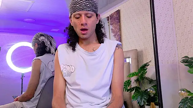 Snapshot of 4L3JX chatting on 2, 2, 2026 4L3JX online show from 2, 2, 2026