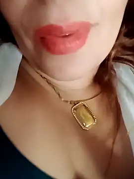 Snapshot of Naughty-Yousra chatting on 26, 4, 2026 Naughty-Yousra online show from 26, 4, 2026