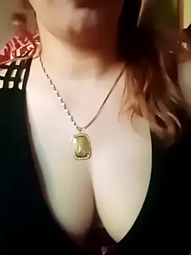 Snapshot of Naughty-Yousra chatting on 17, 5, 2026 Naughty-Yousra online show from 17, 5, 2026