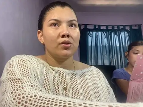 Helena-Paola online show from 5, 4, 2026