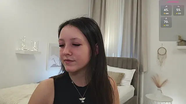 Snapshot of Miss_sindy11 chatting on 6, 2, 2026 Miss sindy11 online show from 6, 2, 2026