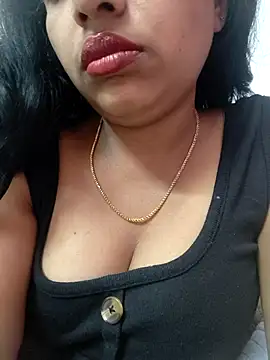 Hot-Tinaa online show from 25, 3, 2026