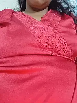 Snapshot of Hot-Tinaa chatting on 10, 5, 2026 Hot-Tinaa online show from 10, 5, 2026