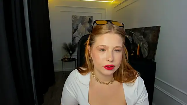 Snapshot of SweetDaylight chatting on 17, 5, 2026 SweetDaylight online show from 17, 5, 2026