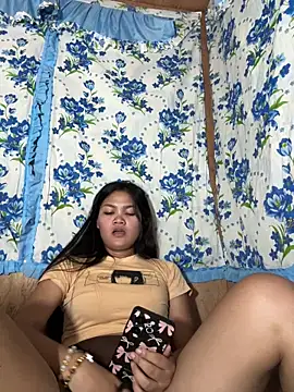 PinaySkinnyJust18 online show from 21, 4, 2026