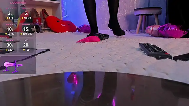 JolieStardust online show from 13, 2, 2026