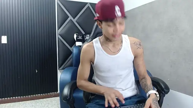 Dogan Renzo0 online show from 4, 2, 2026