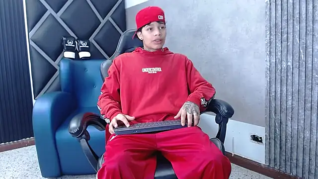 Dogan Renzo0 online show from 6, 2, 2026