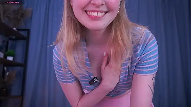 LanaRoxxy online show from 2, 4, 2026