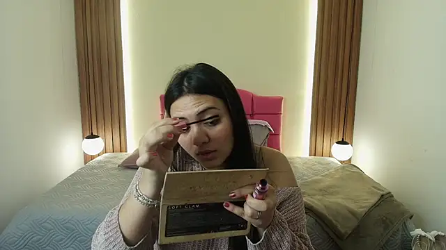 IvonneRoss  online show from 15, 5, 2026