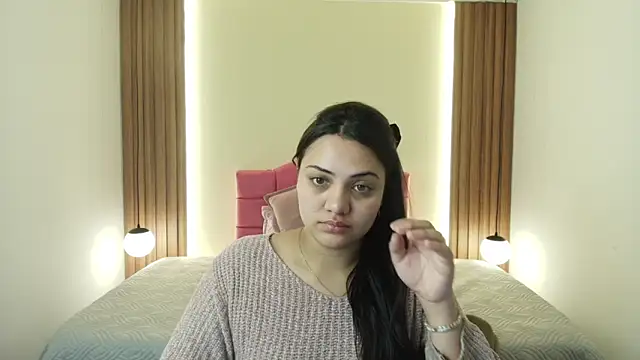 IvonneRoss  online show from 25, 5, 2026