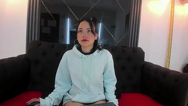 Snapshot of IvyyEmerald chatting on 11, 2, 2026 IvyyEmerald online show from 11, 2, 2026