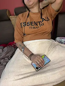 BunnyCharm01 online show from 18, 1, 2026