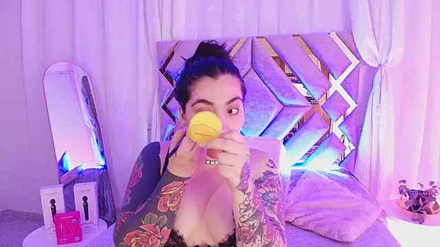 Snapshot of KathiaJenner chatting on 7, 7, 2026 KathiaJenner online show from 7, 7, 2026