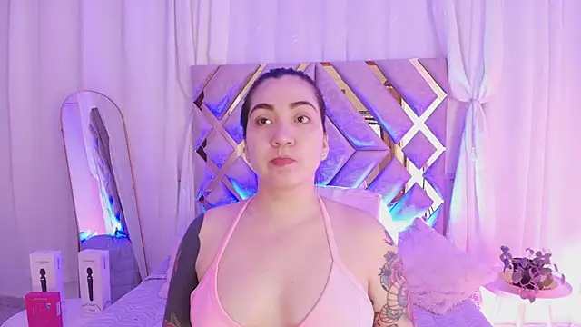Snapshot of KathiaJenner chatting on 15, 7, 2026 KathiaJenner online show from 15, 7, 2026