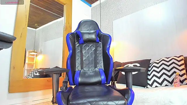 Snapshot of Dusan_Grey77 chatting on 24, 2, 2026 Dusan Grey77 online show from 24, 2, 2026