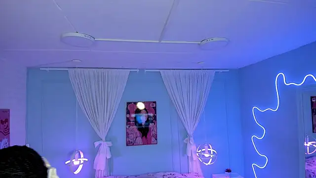 naomi campell online show from 17, 3, 2026