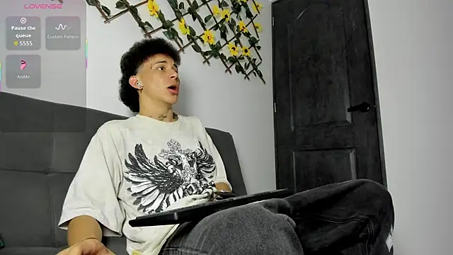 Maxxx bigcockx online show from 20, 3, 2026