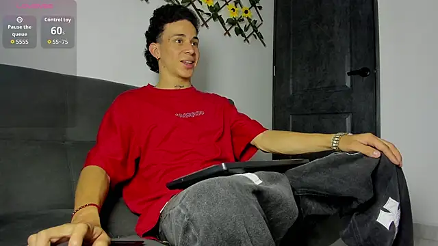 Maxxx bigcockx online show from 22, 4, 2026