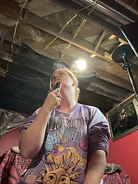 HazelFr33bird online show from 12, 10, 2025