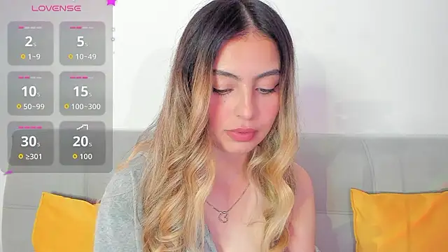 Snapshot of Fernanda_aaaa chatting on 4, 2, 2026 Fernanda aaaa online show from 4, 2, 2026