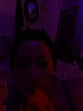 luxxlola online show from 6, 8, 2026