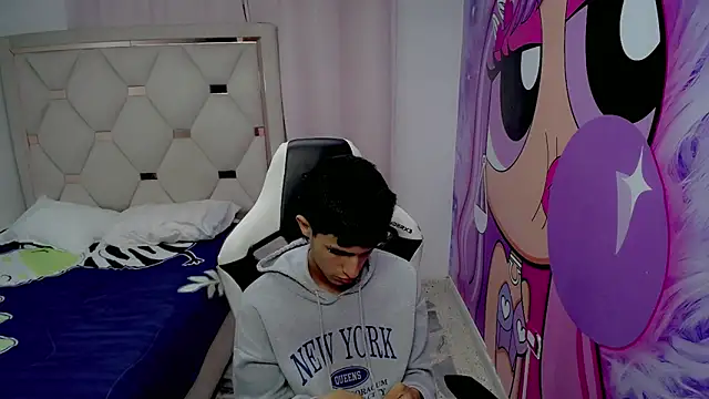 Akyra latinn online show from 2, 2, 2026